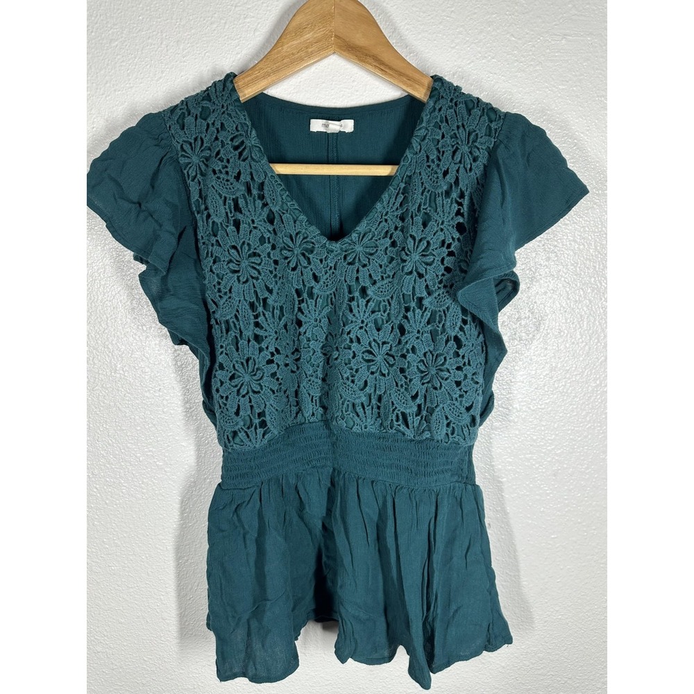 Maurices Blouse Womens XS Green Crochet Floral‎ V Neck Flutter Sleeve Peplum Top